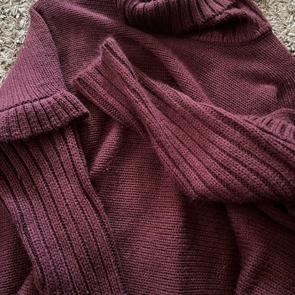 GEORGE Size 1X Sweater/poncho, ruffle detailing, EUC - Picture 2 of 8